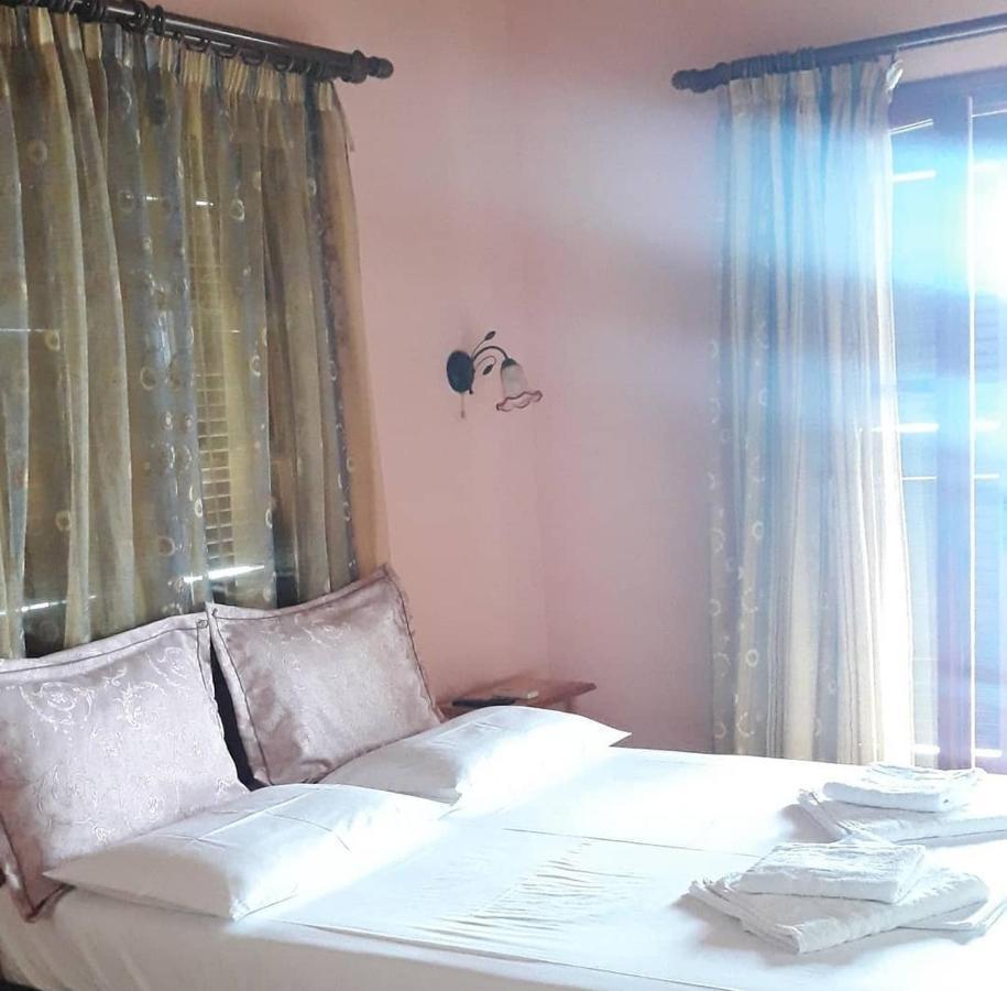 Violetta Studios & Apartments มิลินา ภายนอก รูปภาพ